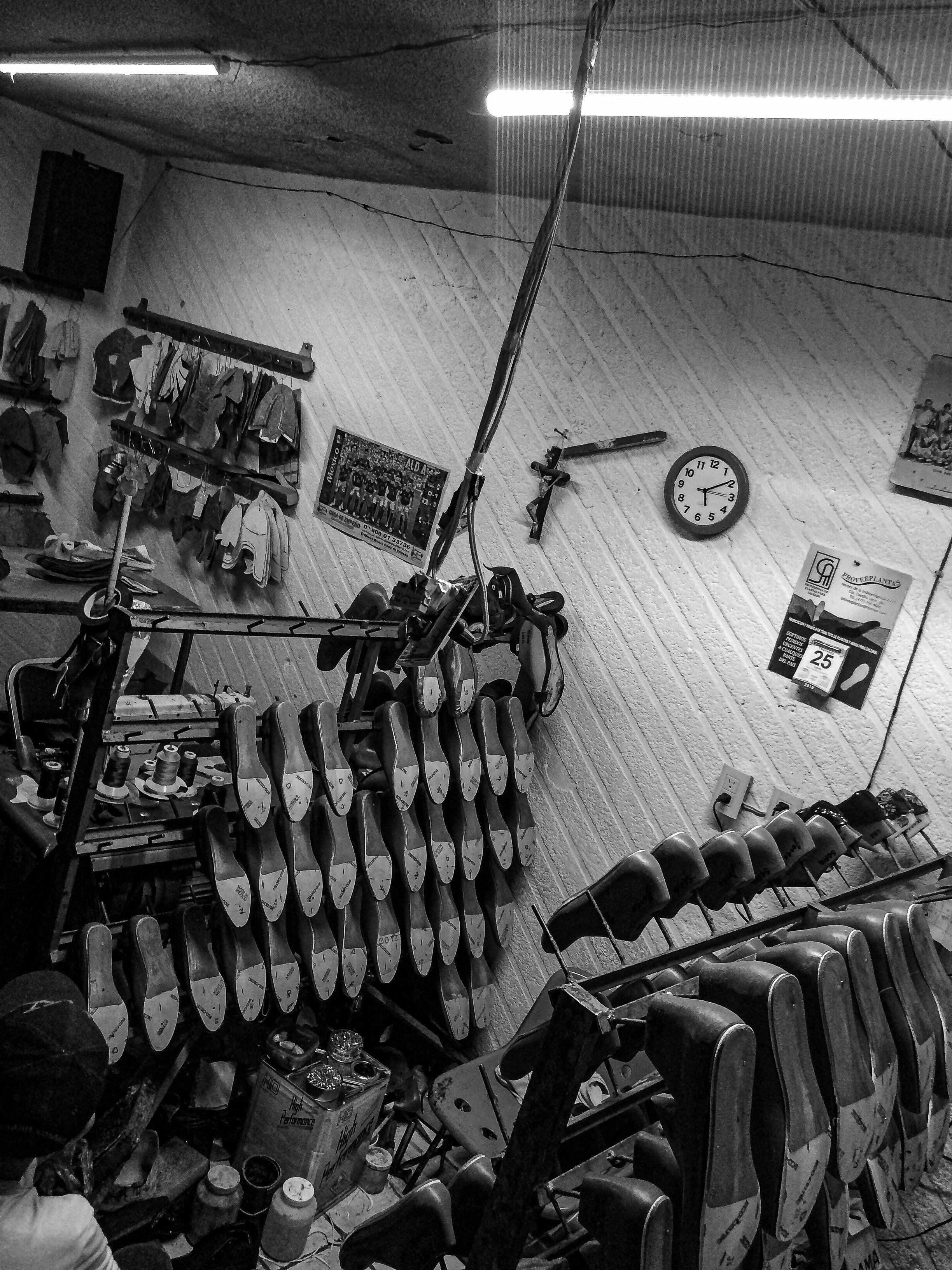 Taller de calzado León Guanajuato México Alternativo Punk Aesthetic Goth Botas
